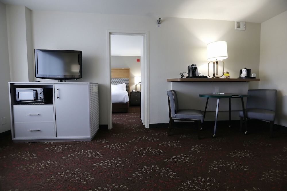 Holiday Inn Chicago O'Hare 47/71