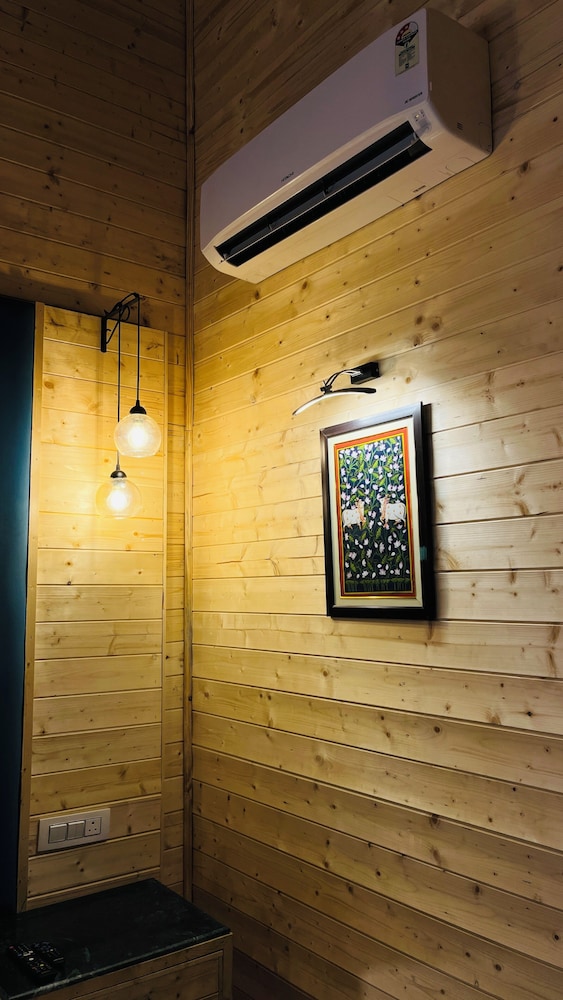 Bamboo Saa Mulberry Resort 30/55