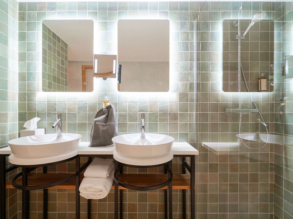 Mercure Avignon Gare TGV 34/78