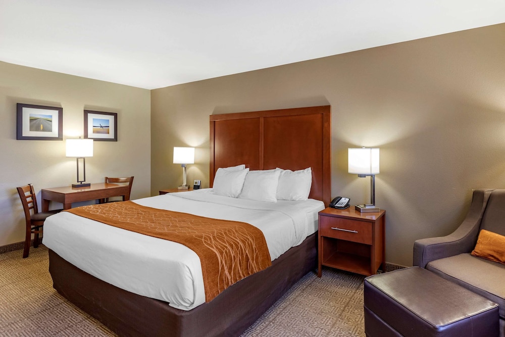Comfort Inn Evansville - Casper, WY 11/36