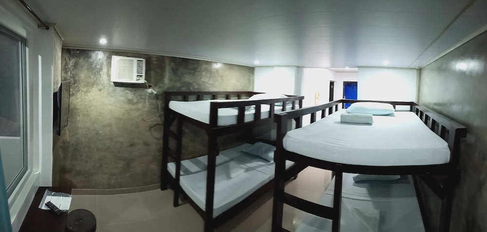 FAMILY 4