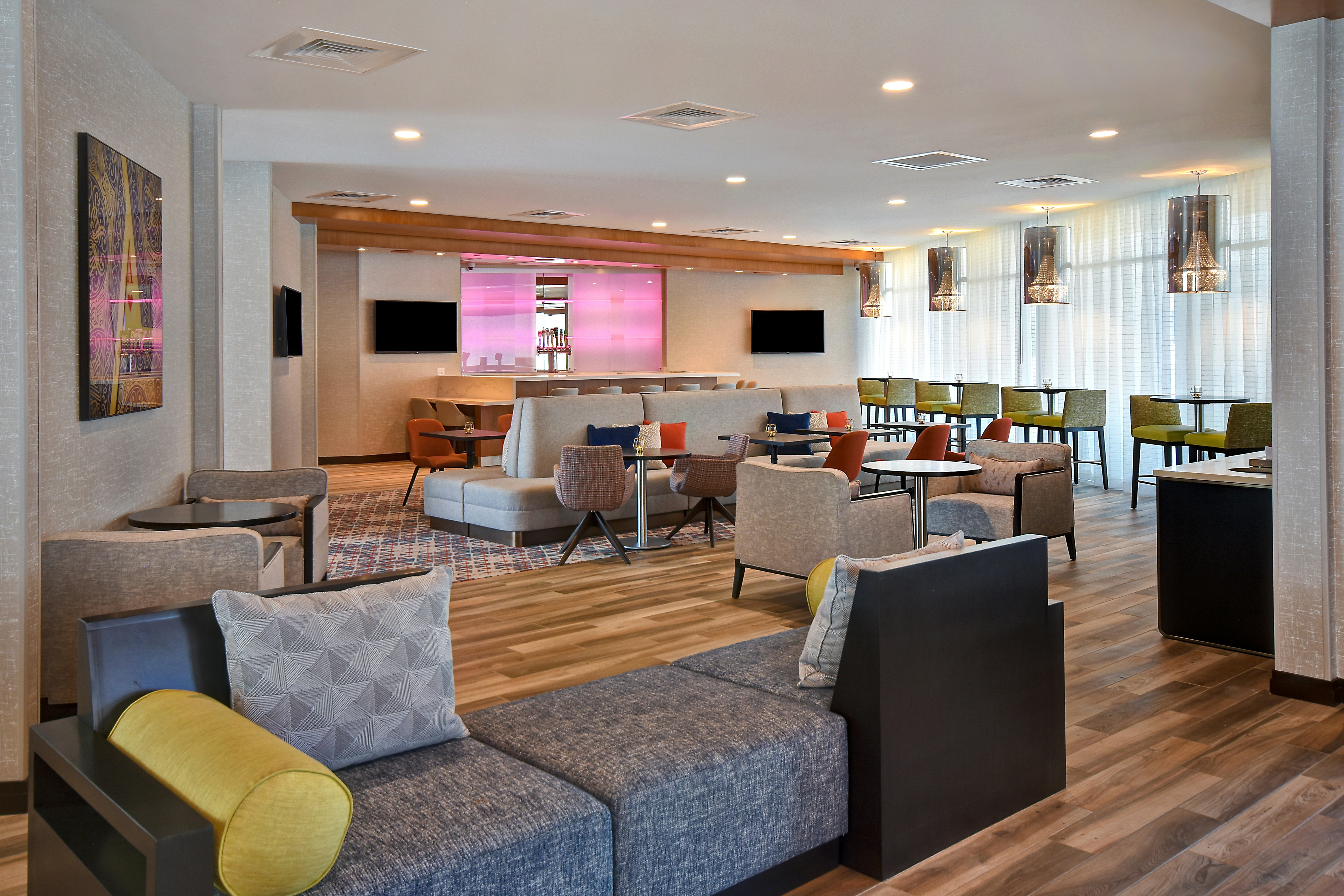 Hampton Inn and Suites Las Vegas Convention Center 44/47