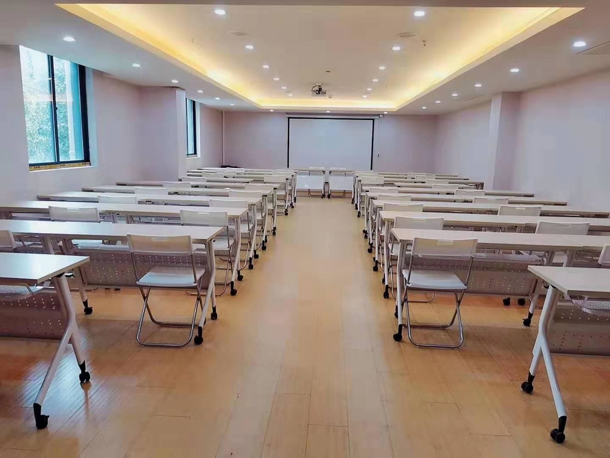 Ji Hotel (Shanghai Youyi Road) 18/19