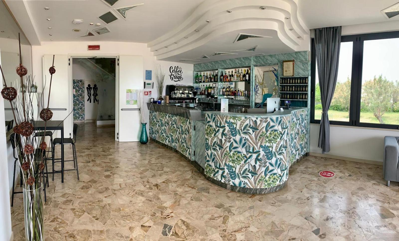 Hotel Tritone 9/50