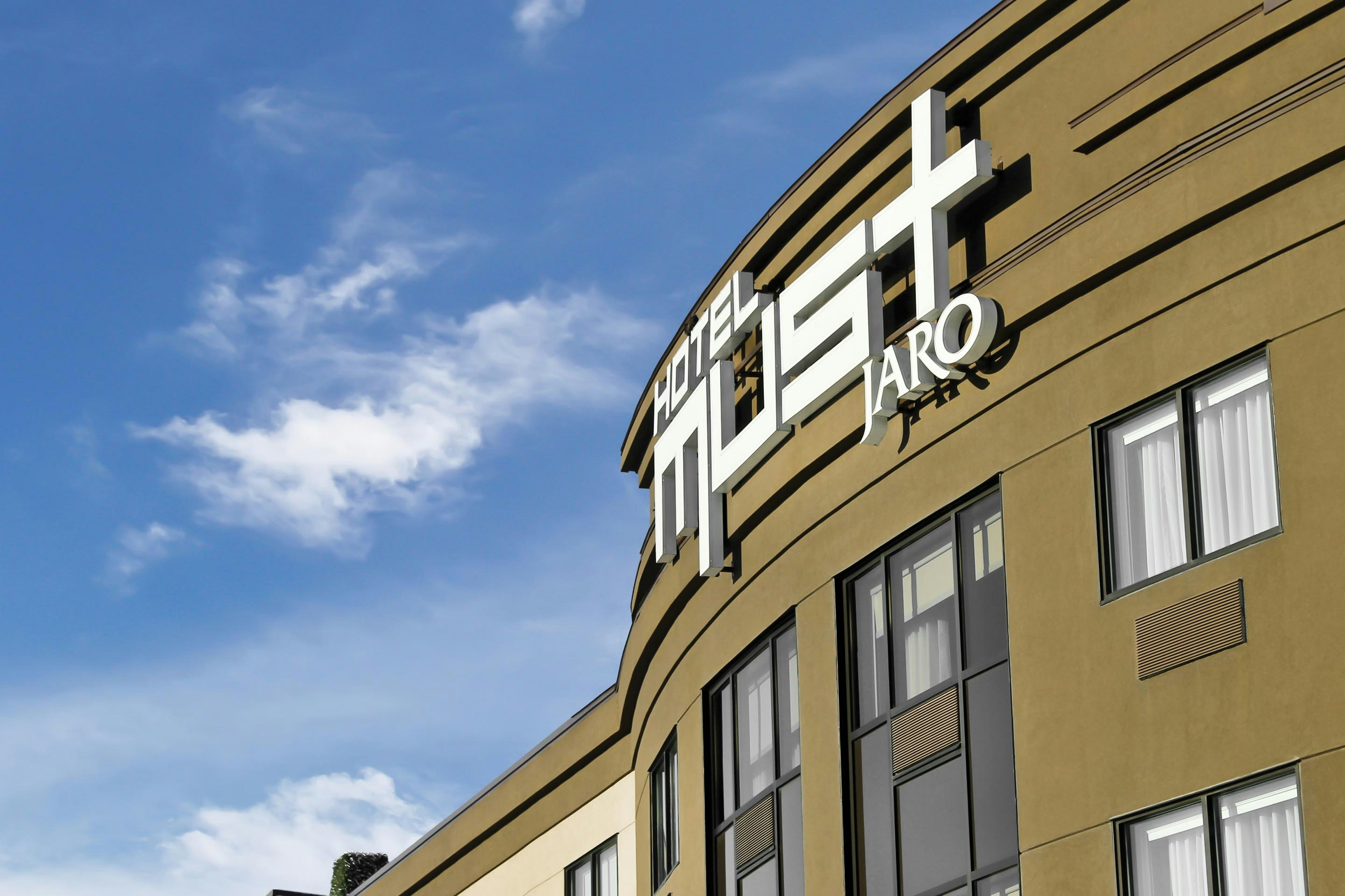 Must Hotel 2/41