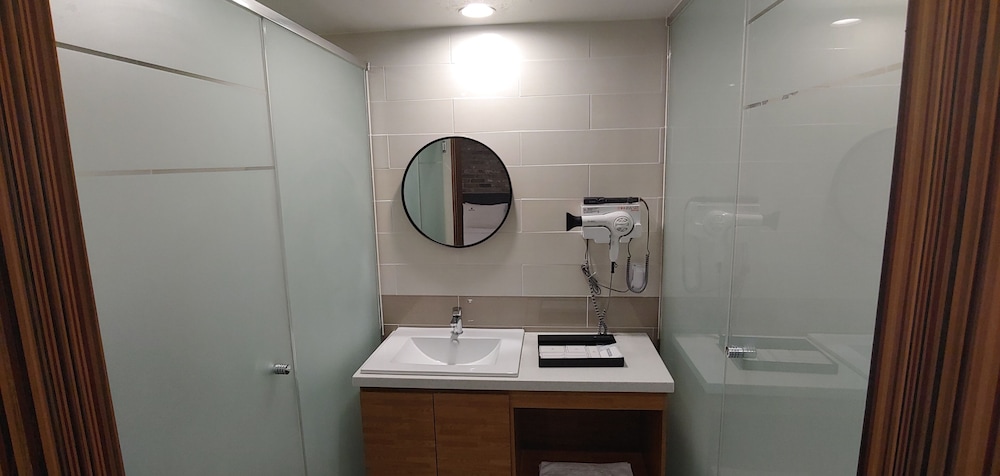 Iu Motel Changwon 39/41