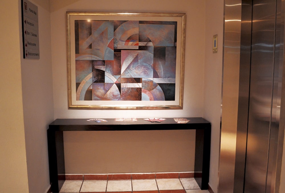 Hotel Mediterraneo 5/42