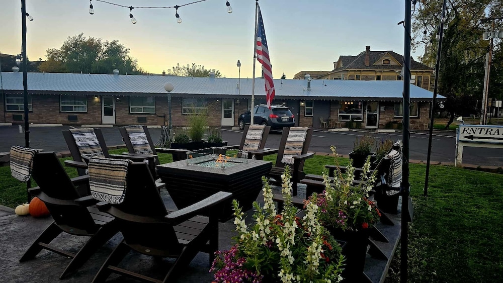 Bridge Street Inn 51/62