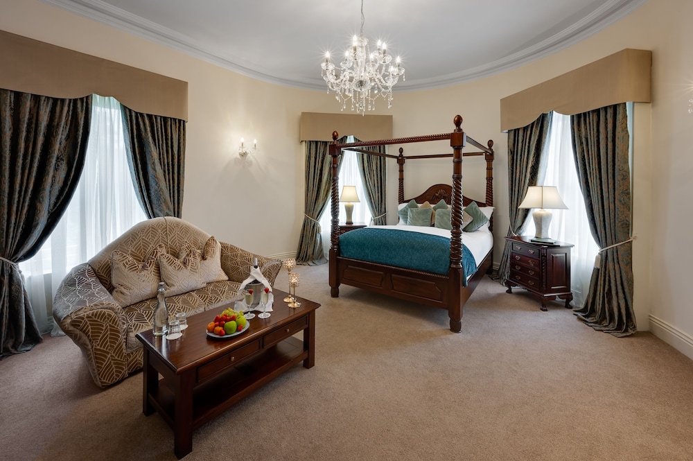 Corks Vienna Woods Hotel and Villas 43/70