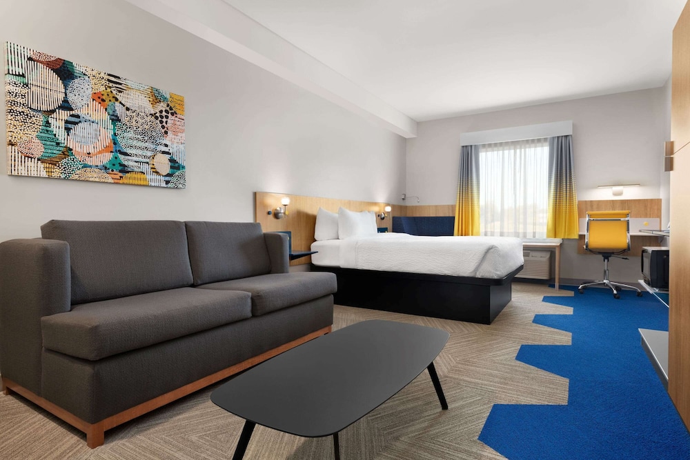 Microtel Inn Suites by Wyndham Lac-Megantic 21/33