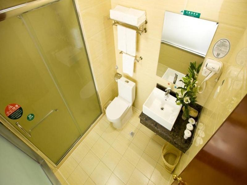 GreenTree Inn Shanghai Huinan Jinghai Road Express Hotel 48/48