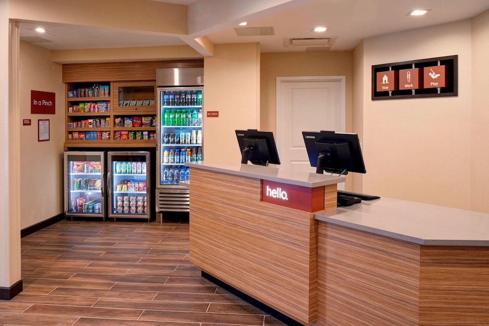 Towneplace Suites By Marriott Grand Rapids Airport 26/36