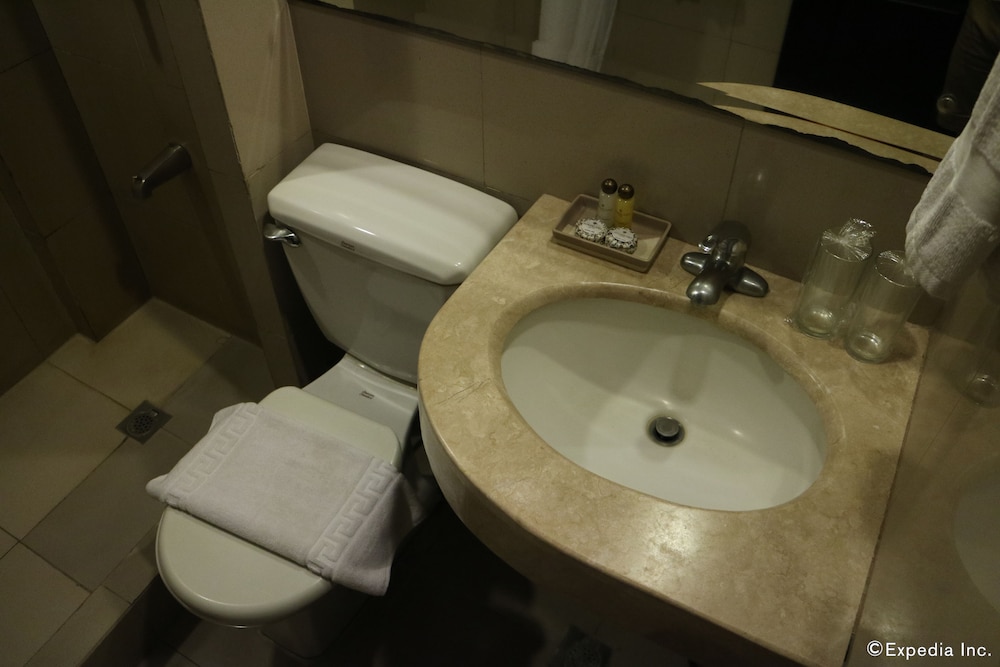 Sugarland Hotel 40/41