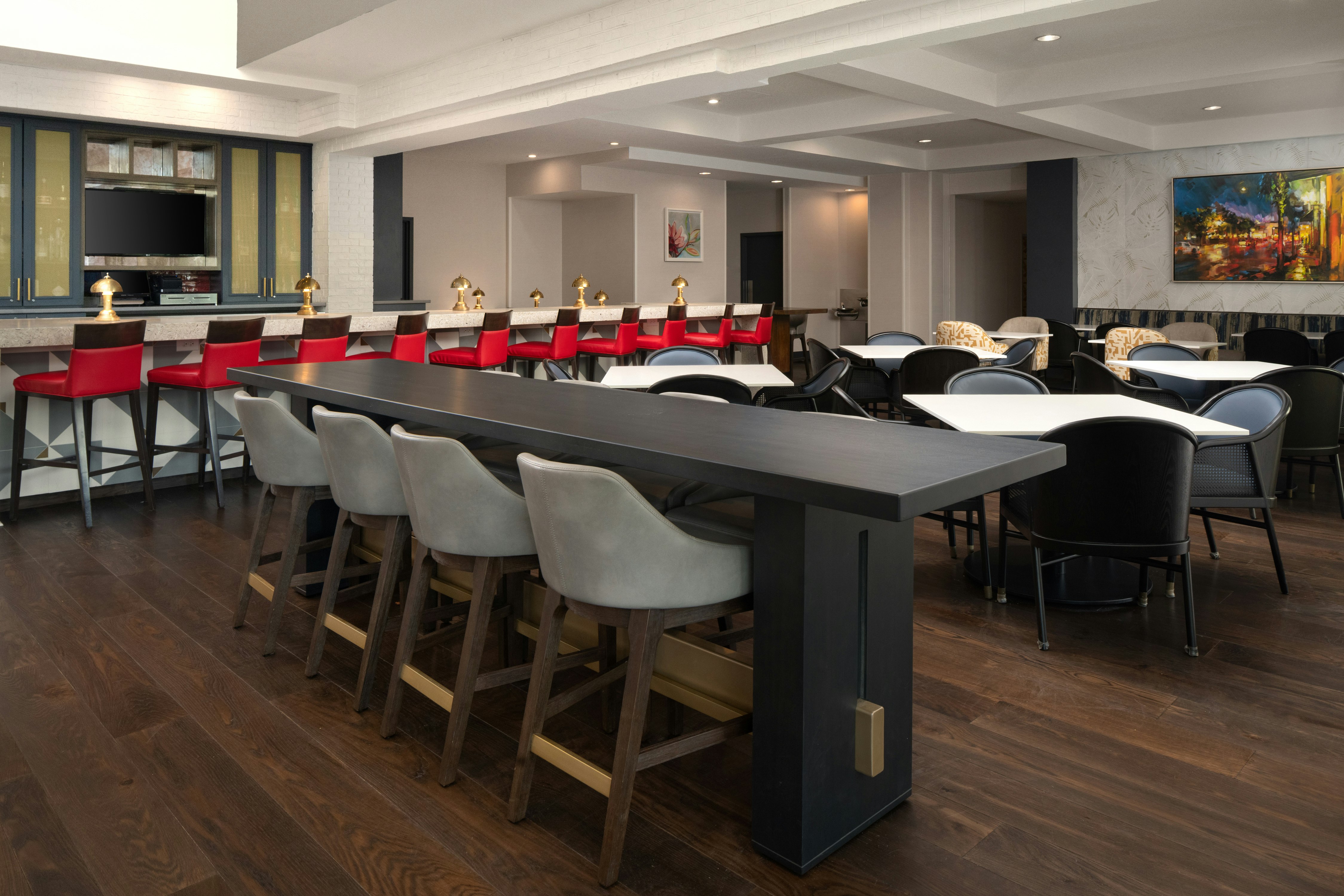 Hilton Garden Inn Charleston Waterfront Downtown 67/77