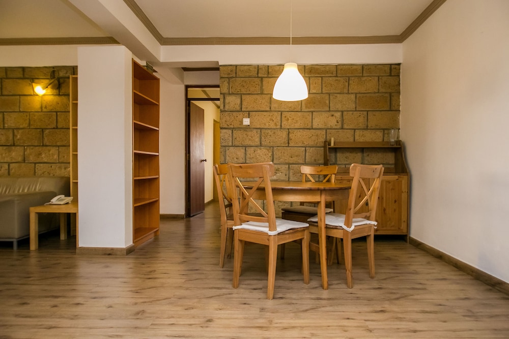 Kate's Apartments 63/80