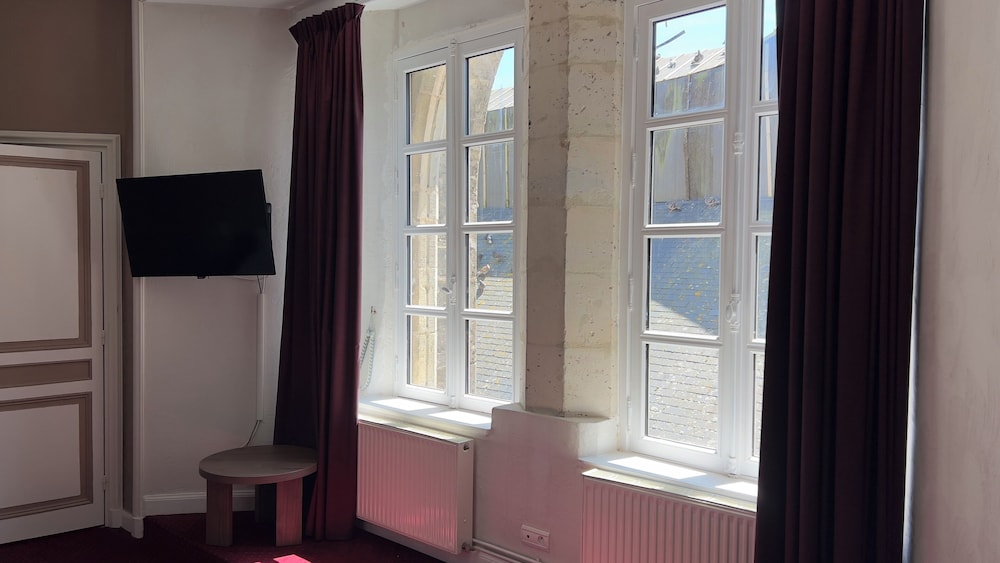 Le Chateau de Bricquebec 20/32