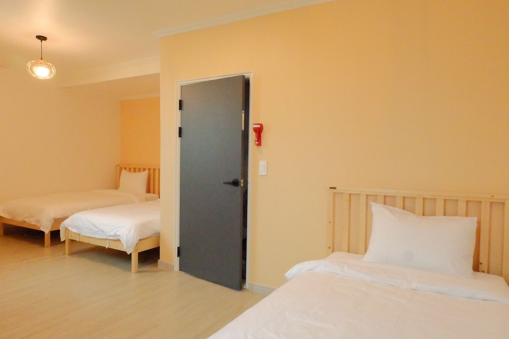 Hostel Espace 13/52