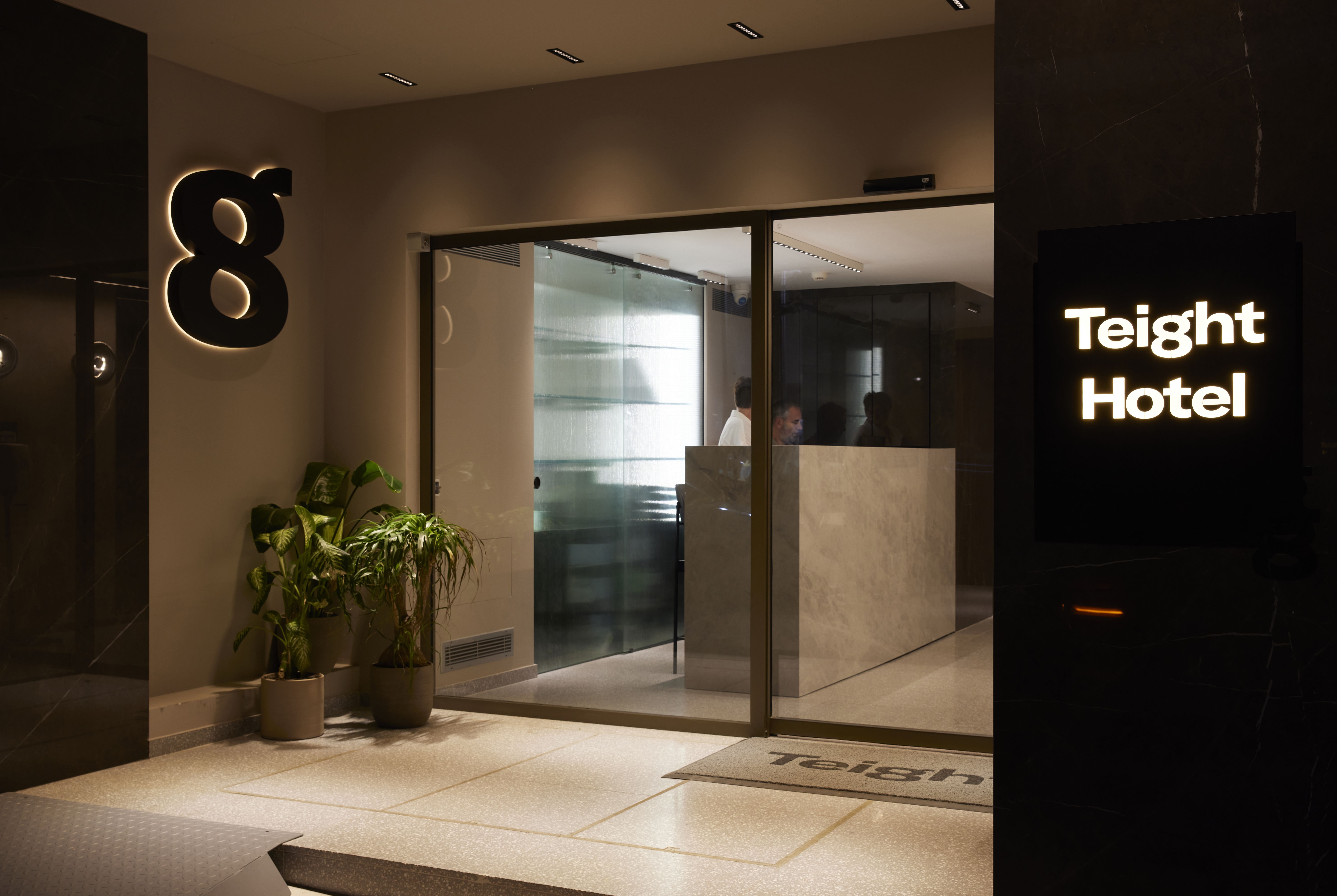 Teight Hotel 6/21