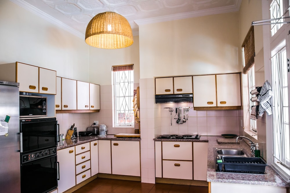 5 Camp Street Guesthouse & Self-Catering 35/50