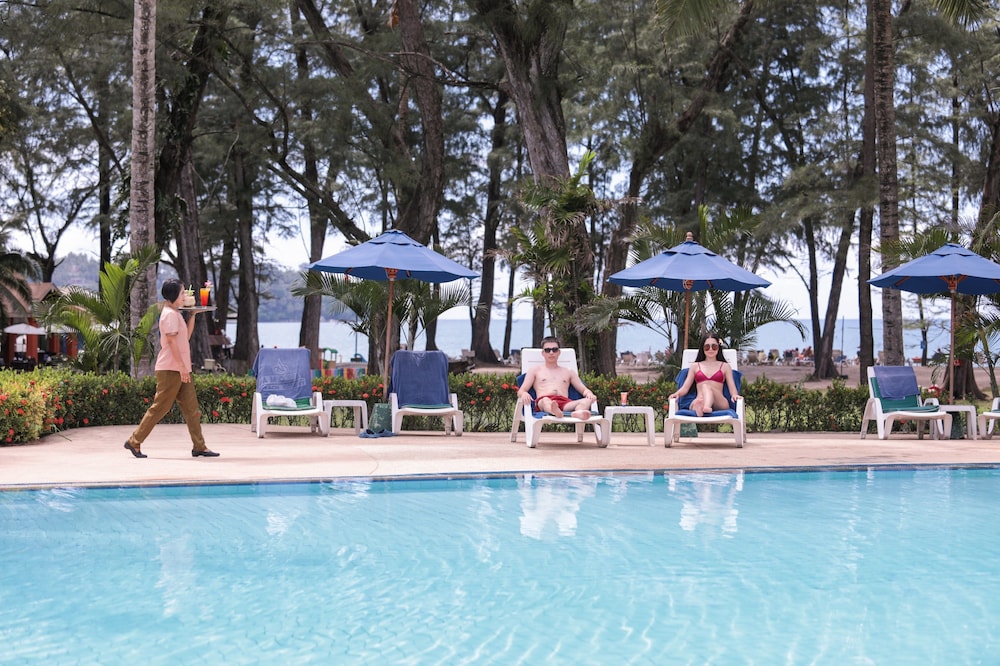 Amora Beach Resort Phuket 6/75