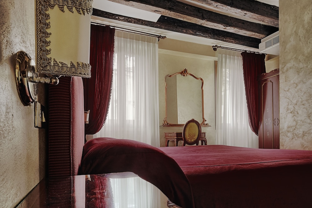 Locanda Fiorita 12/63