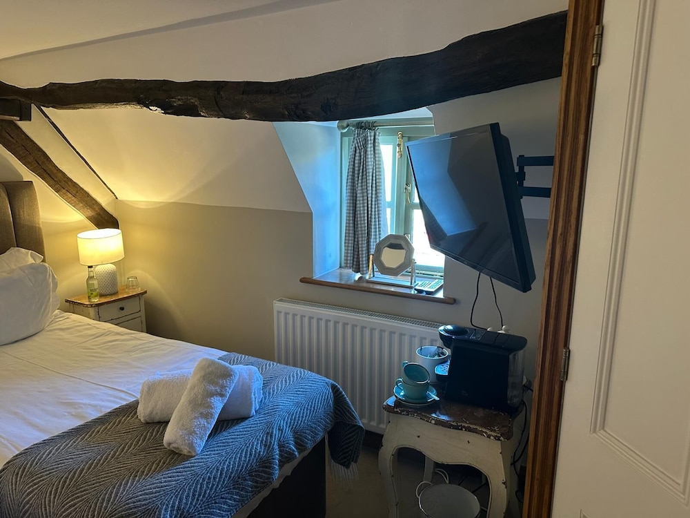 The Plough Bed and Breakfast 3/22