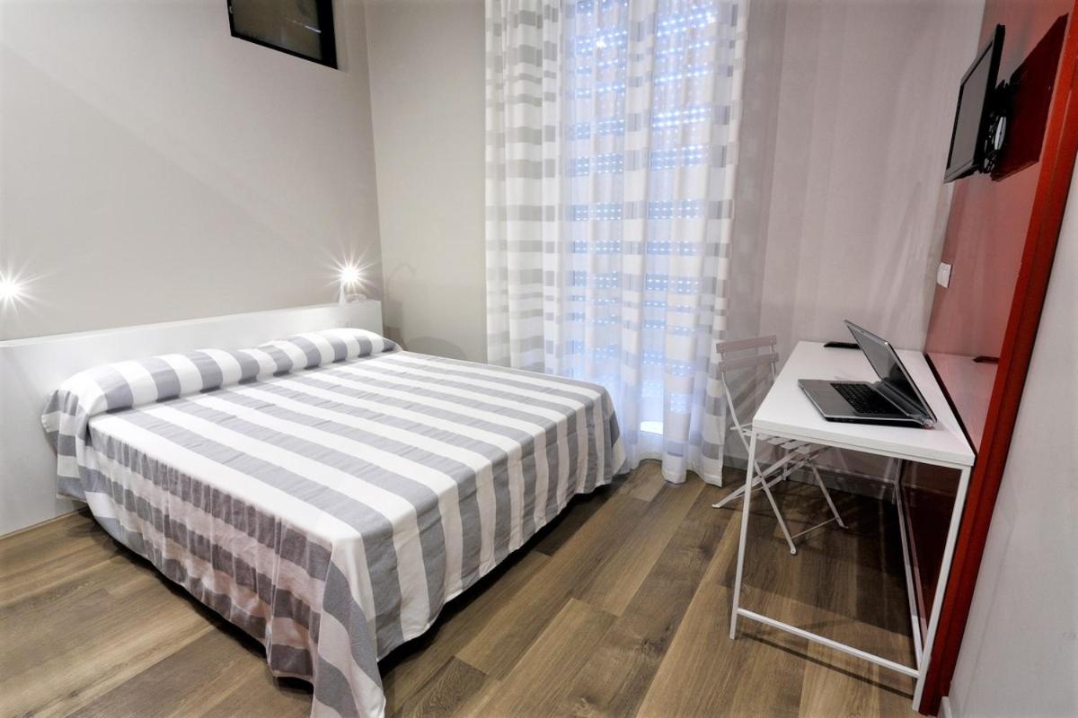 غرفة ديلوكس عائلية، Hotel Aurea 3/8