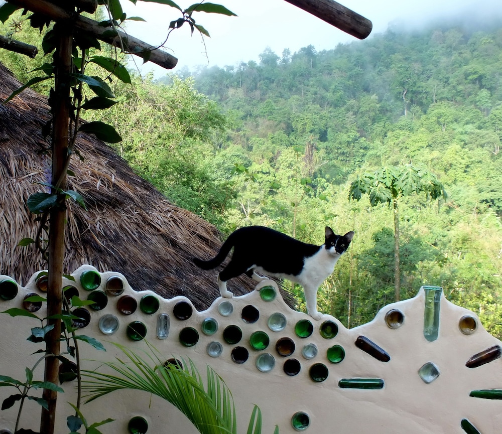 Chiang Dao Roundhouses 38/47