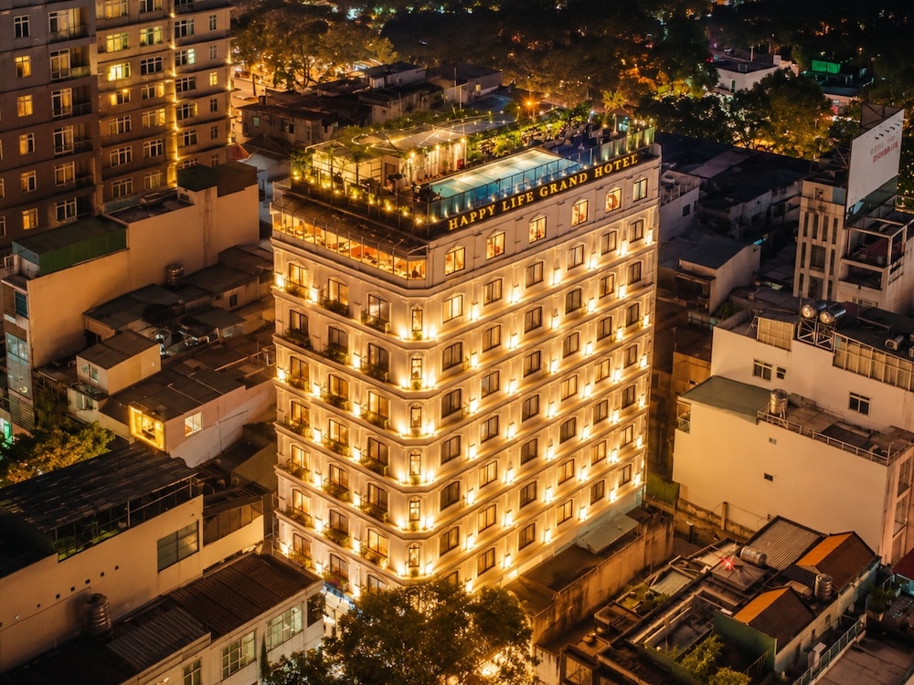 Happy Life Grand Hotel and Sky Bar photo5