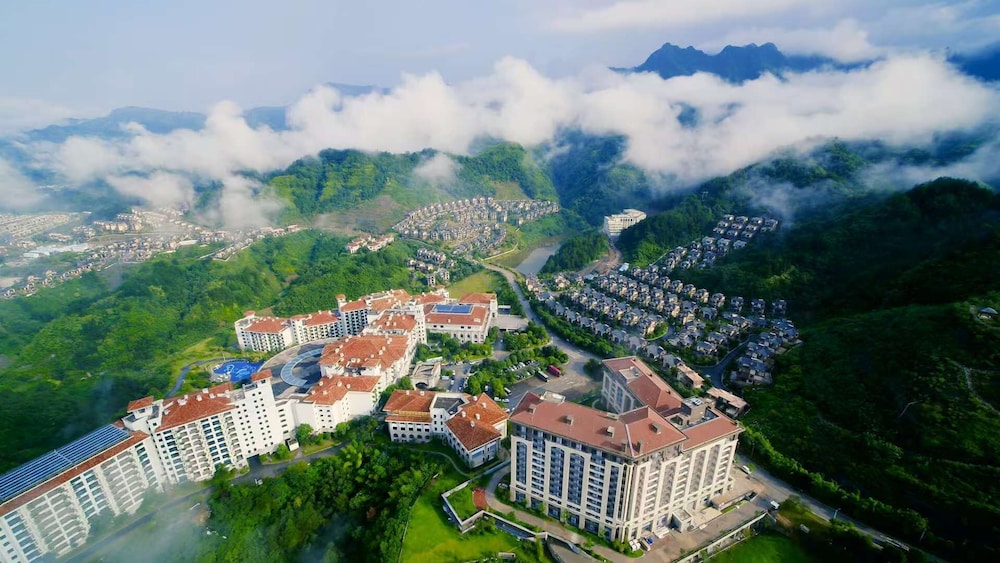 Zhangjiajie Country Garden Phoenix Hotel 45/50