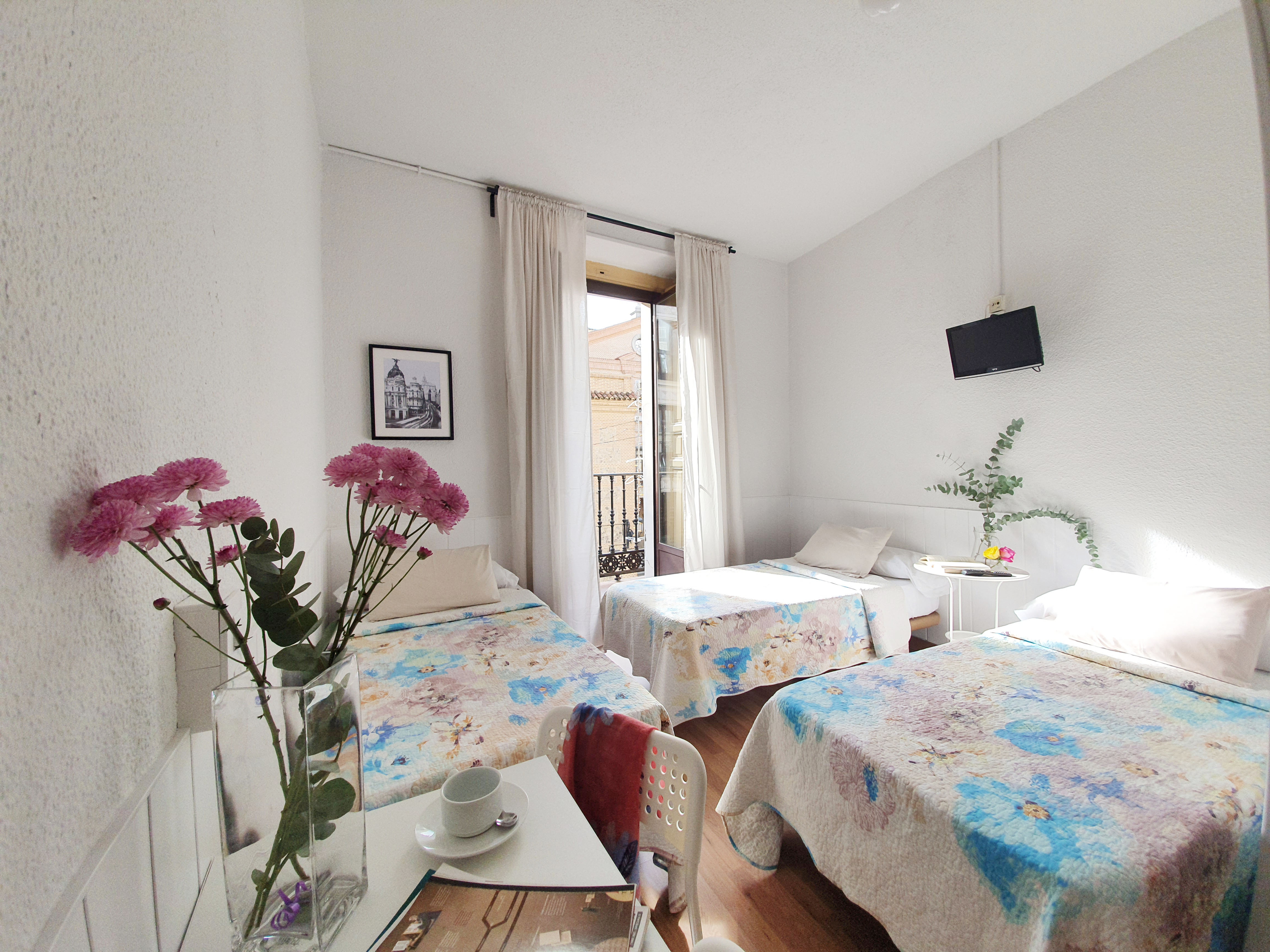 Hostal Alicante 19/40