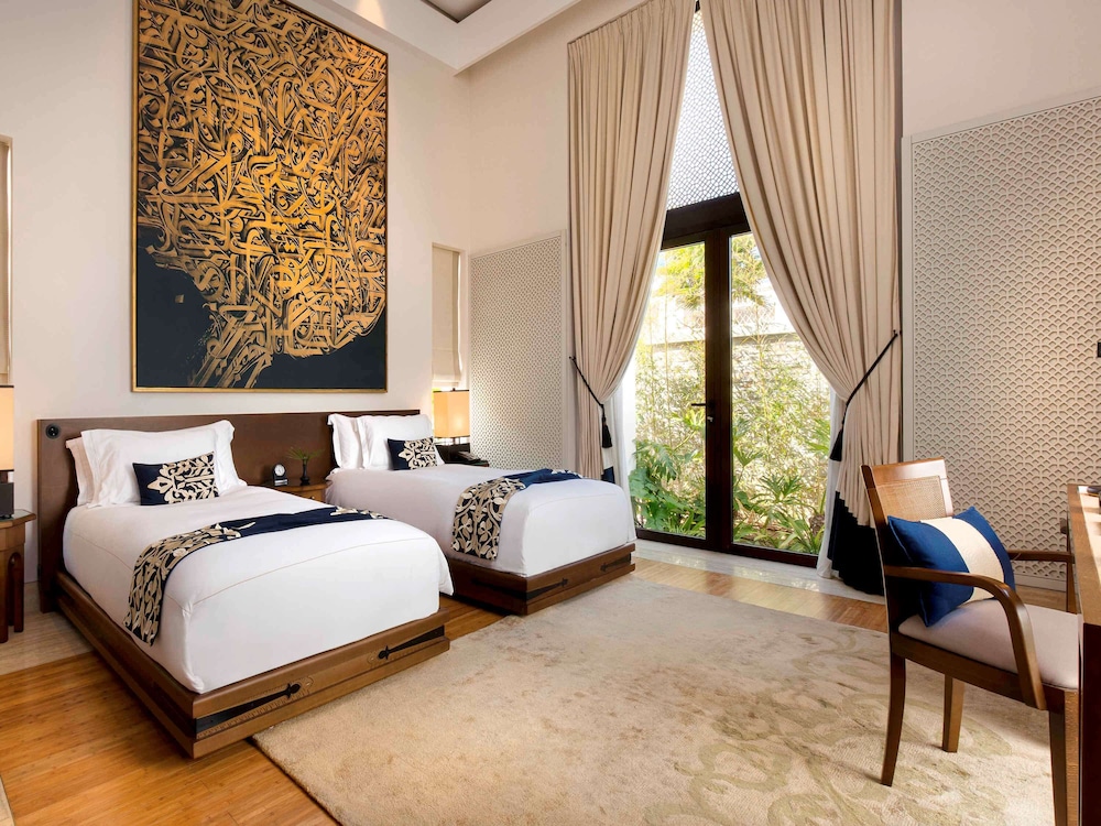 Banyan Tree Tamouda Bay 25/87