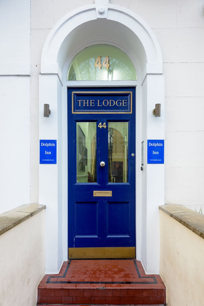 Lobby at Dolphin Inn - The Lodge, LONDON