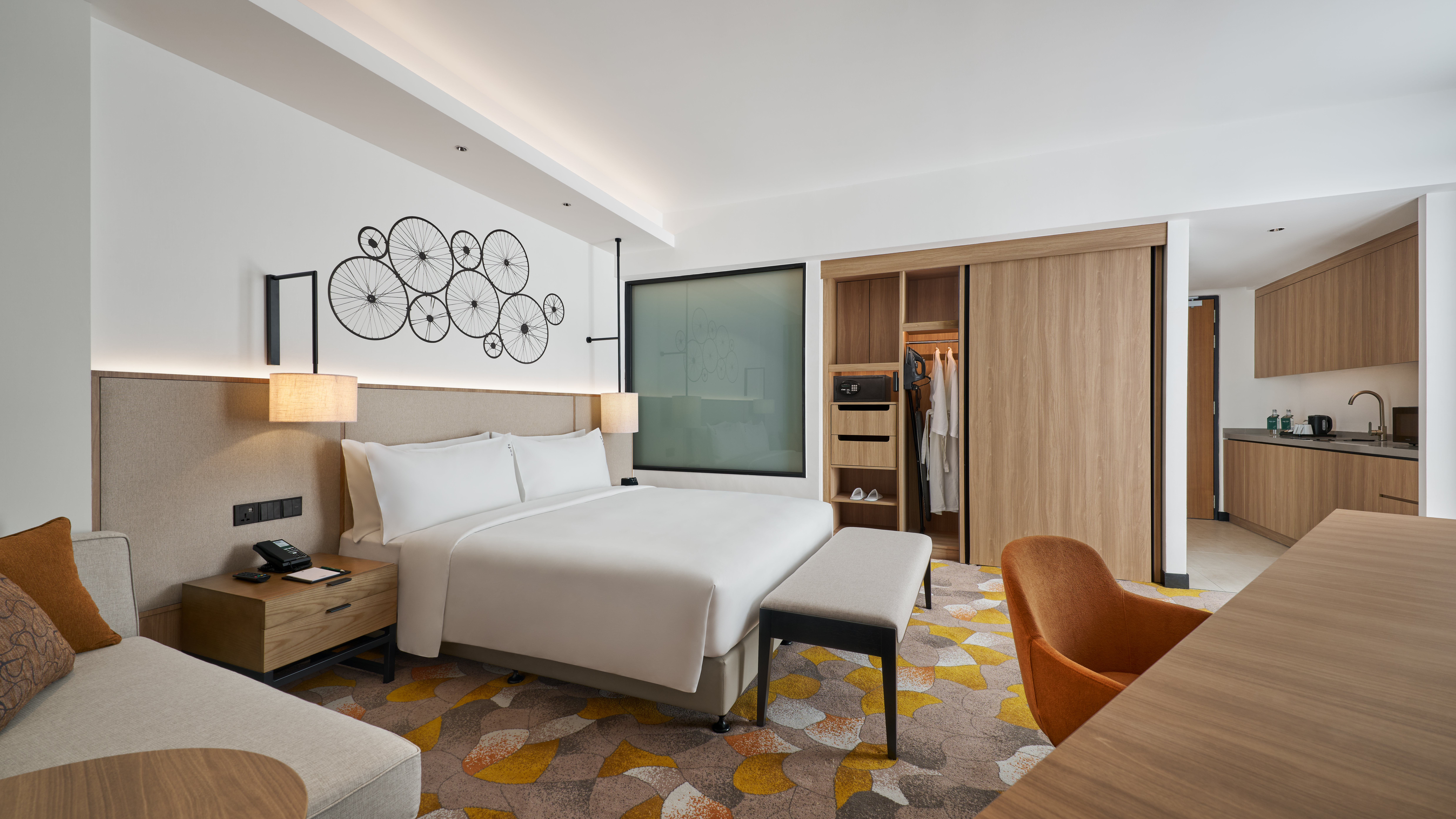 Suite, King Bed, Kitchenette