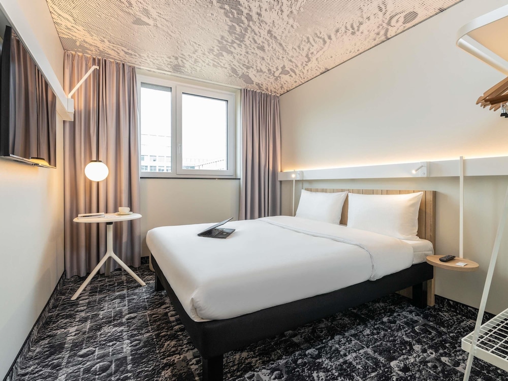 ibis Duesseldorf Airport Hotel 13/48