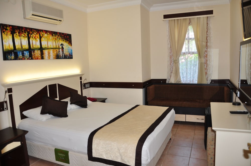 TELMESSOS HOTEL 26/58