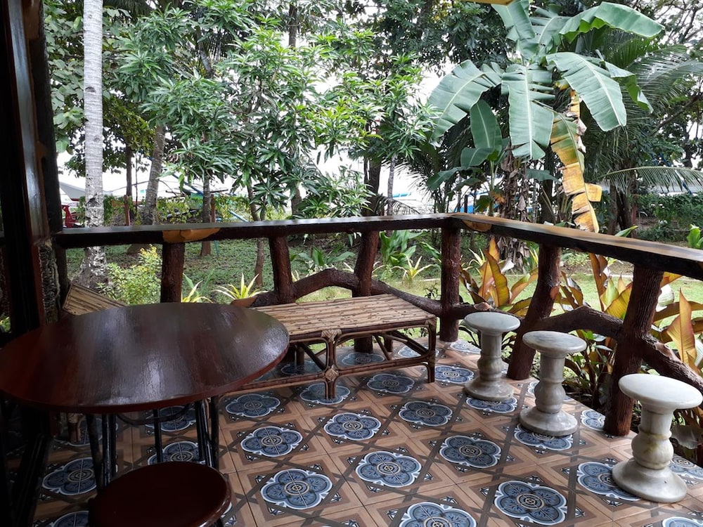 Dabdab Tourist Inn 27/39