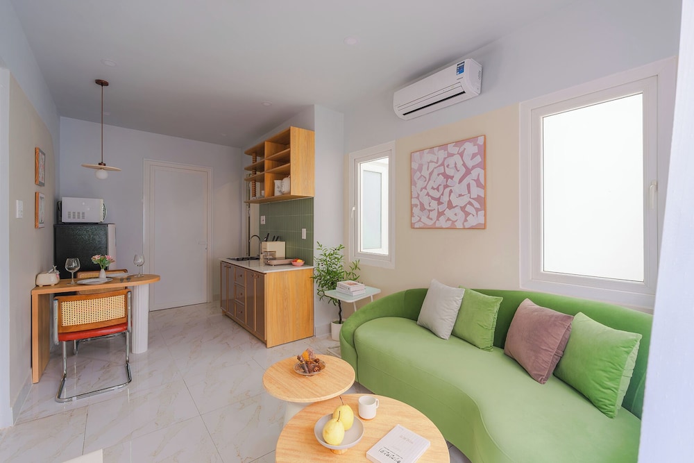 Grace Apartment 3 35/50