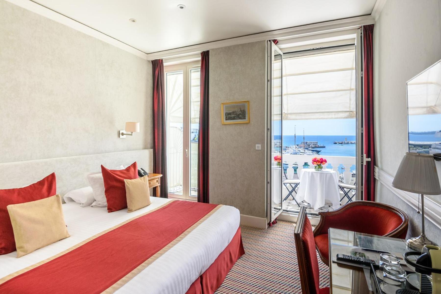 Superior, Sea View