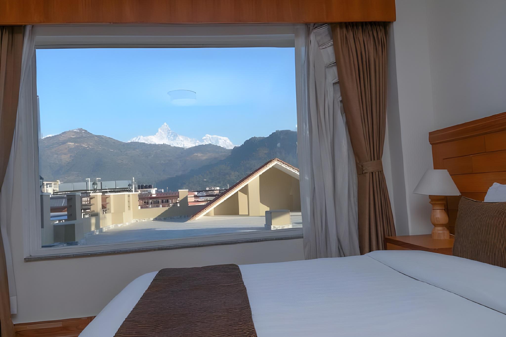 Single Deluxe Room