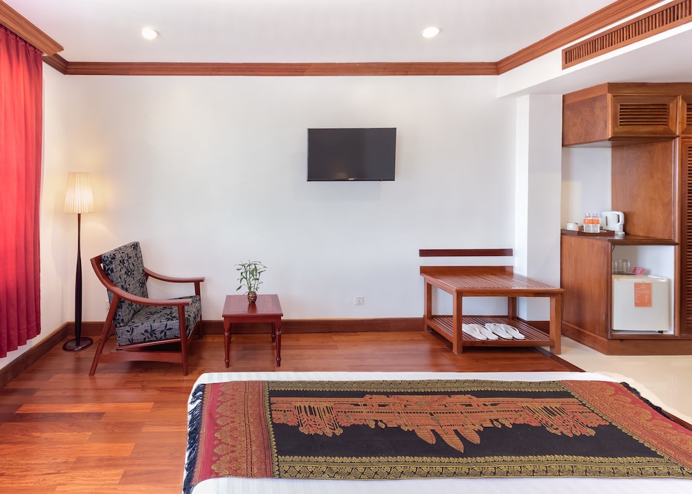 Royal Crown Hotel & Spa 44/70