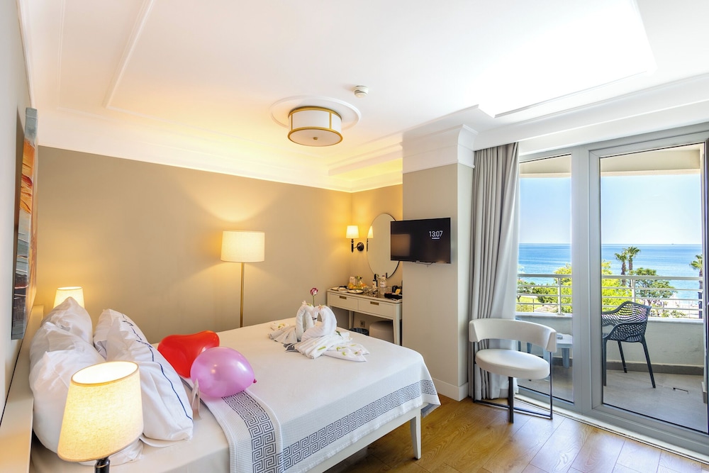 REO Hotel & Spa 19/69