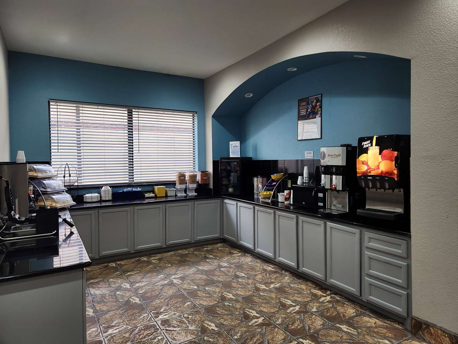 Days Inn By Wyndham Kemah 48/56