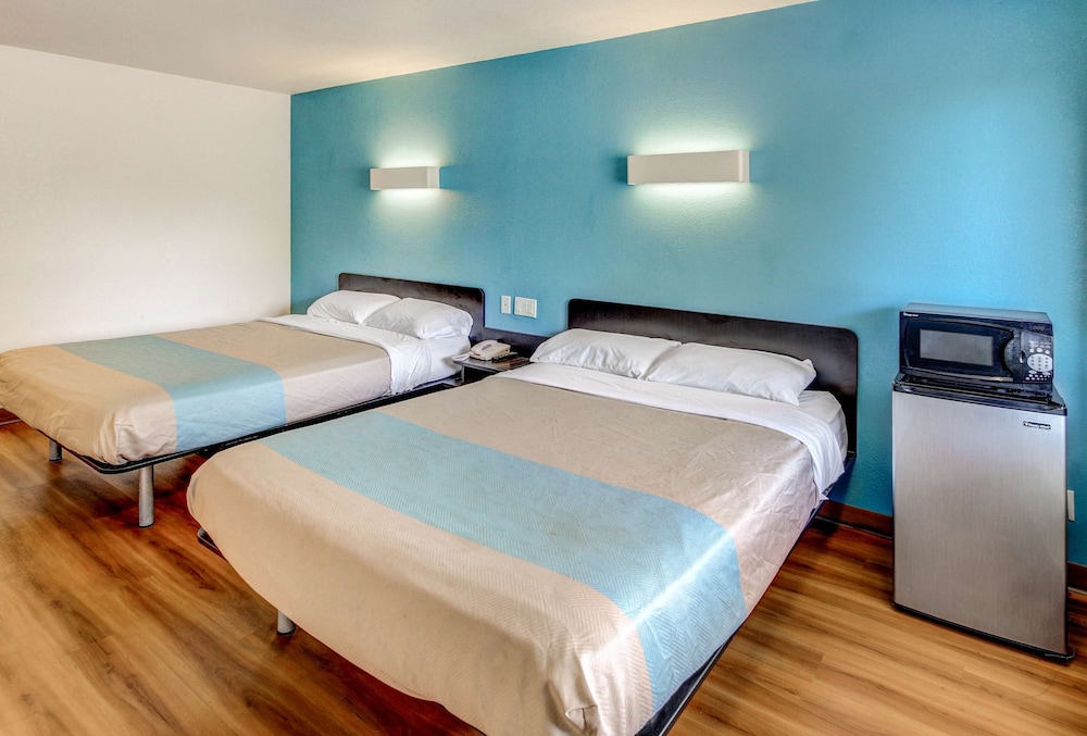 Motel6 Waco, TX - Lacy Lakeview 37/49