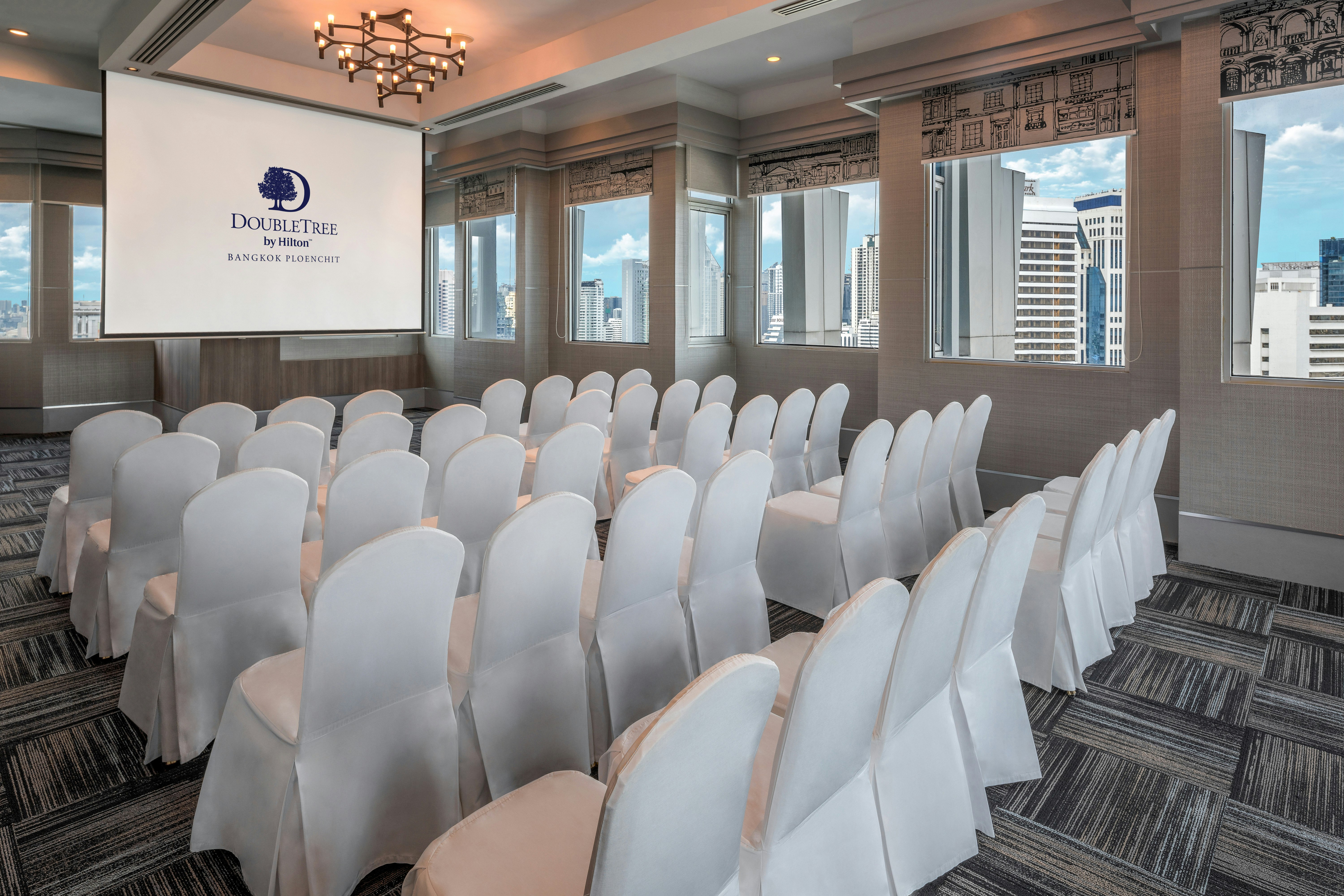 Doubletree By Hilton Bangkok Ploenchit As Formerly Majestic Grande Sukhumvit 48/51