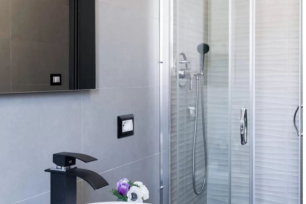 The Regal Suite 6/50