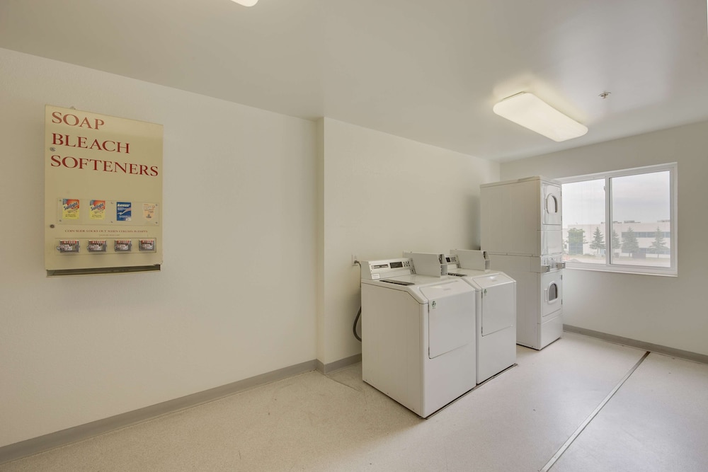 Motel6 Brampton, ON - Toronto 33/33