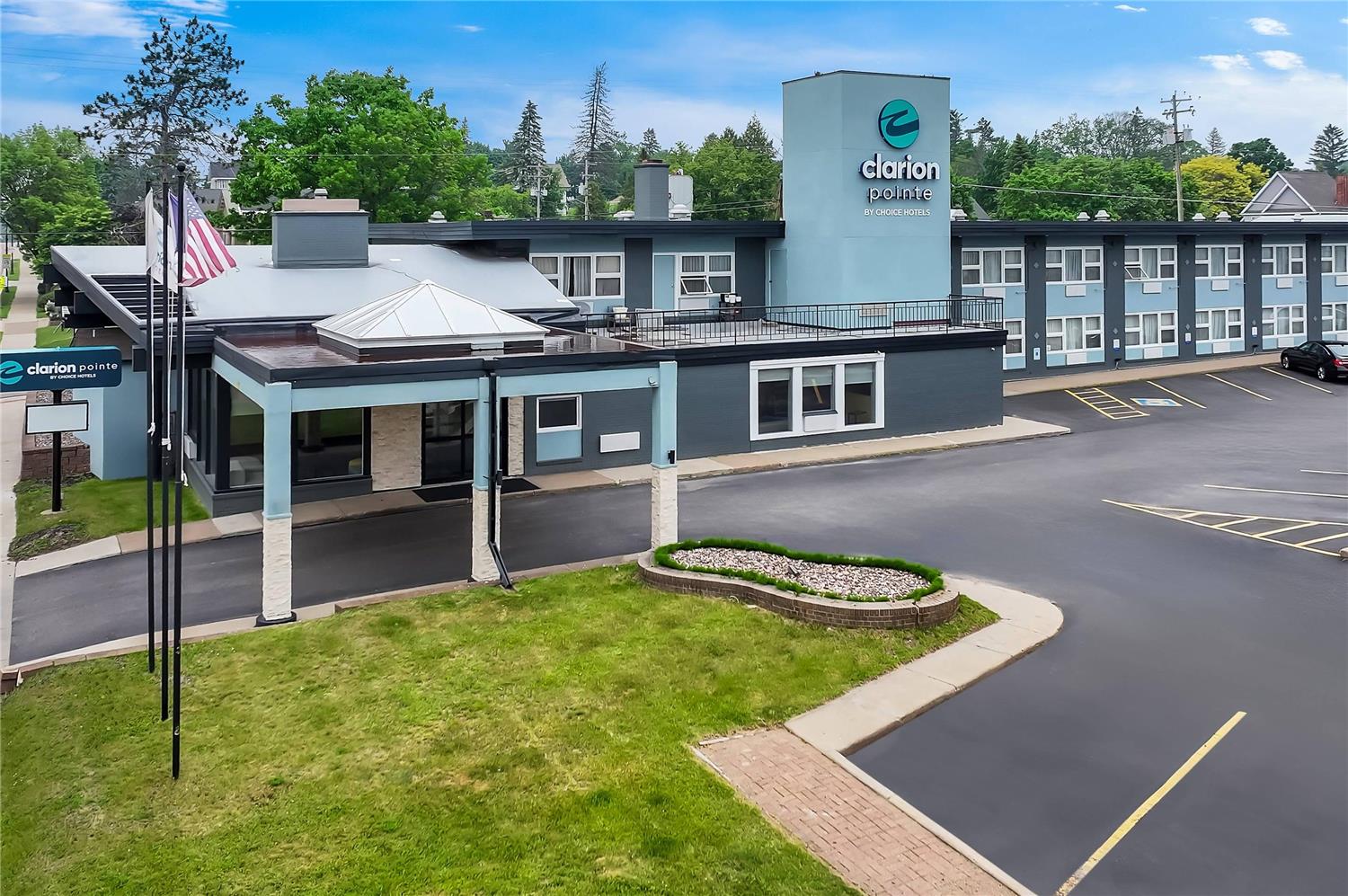 Clarion Pointe Rhinelander Downtown 30/30