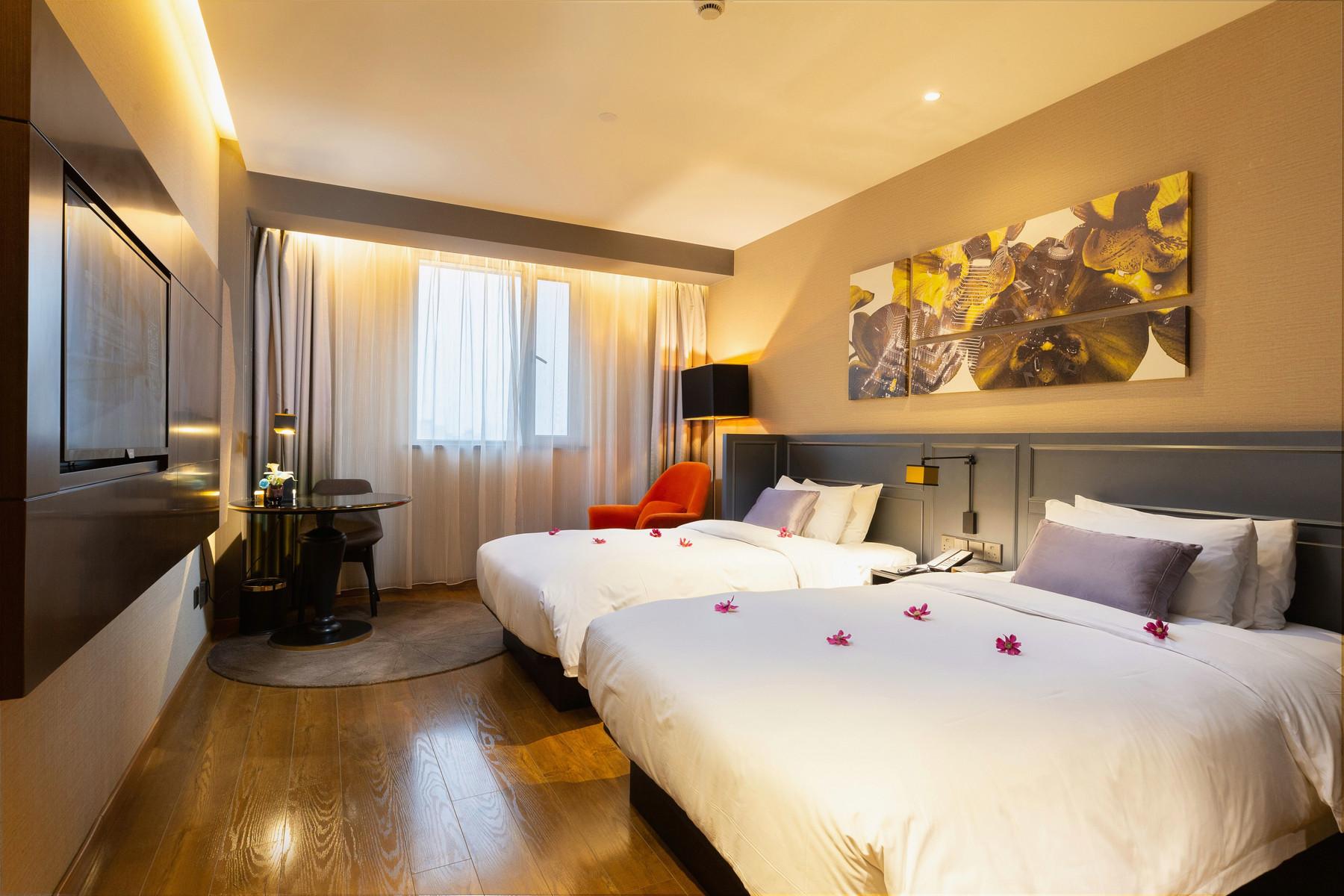 Room, Twin Beds