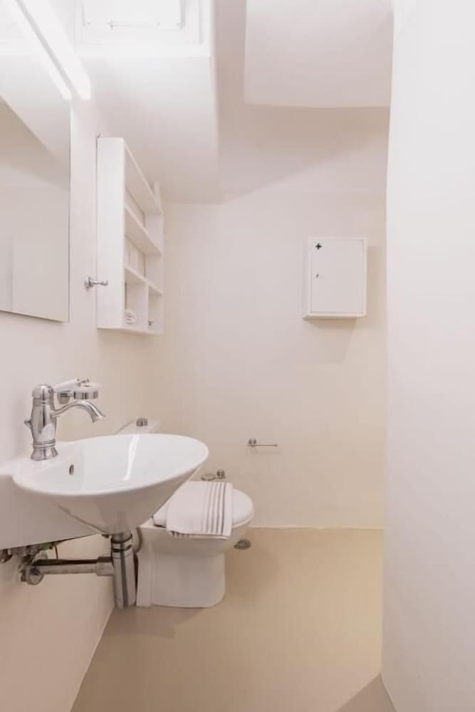 Eden View Suites & Villas 72/72